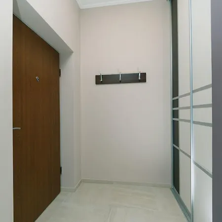 In Smart Plaza Apartment
